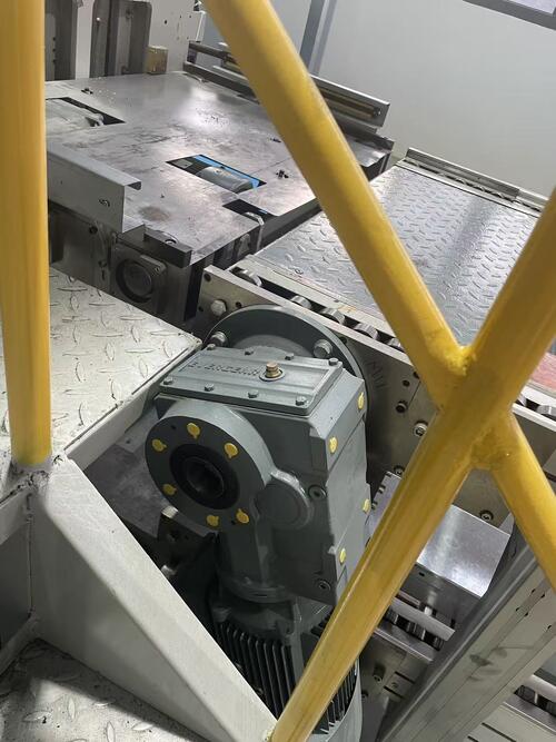 High-Speed Precision EVERGEARDRIVE Speed Reducers for Automated Packaging Assembly Lines