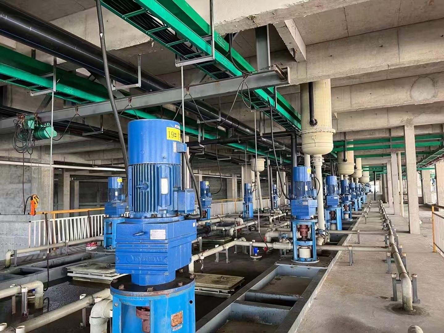 Latest company Cases about Low Maintenance EVERGEARDRIVE Gear Motor Drive Solutions with Oil Cup for Chemical Mixng and Blender Systems 